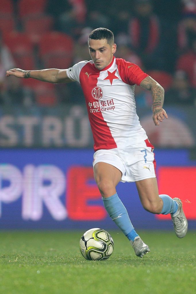 Nicolae Stanciu v zápase 16. kola Slavia - Teplice