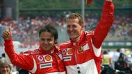 Michael Schumacher (vpravo) a Felipe Massa se radují z prvních dvou míst v GP Německa.