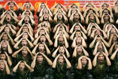 Bojím se války USA s Čínou a Ruskem, varuje finančník Soros