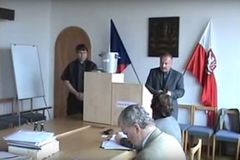 Karlovy Vary se vrácení půl miliardy za údajně předraženou arénu nedočkají, soud dovolání zamítl