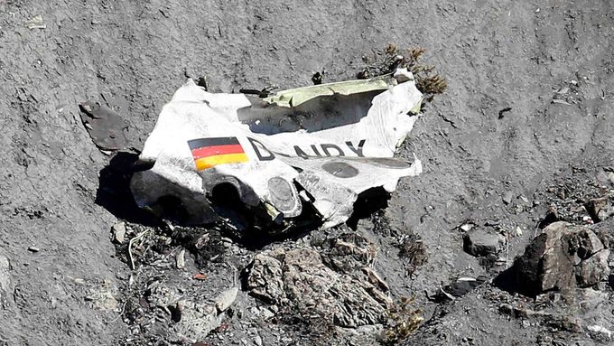 Trosky zříceného letadla Germanwings