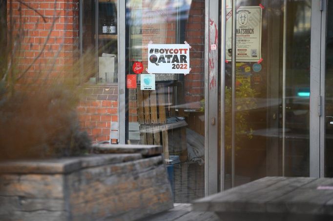 I v Hamburku zůstává spoustu televizí ve fotbalových hospodách vypnutých.