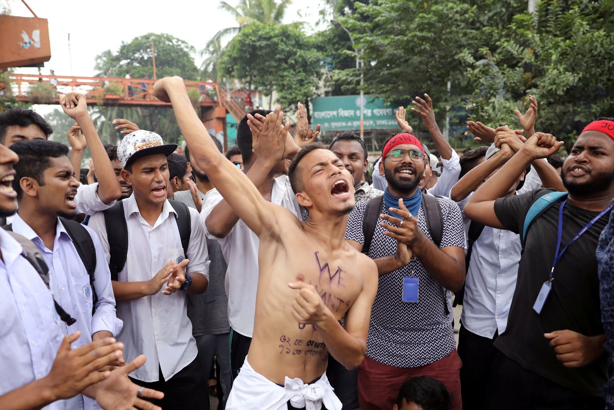 Bangladéš - protesty studentů