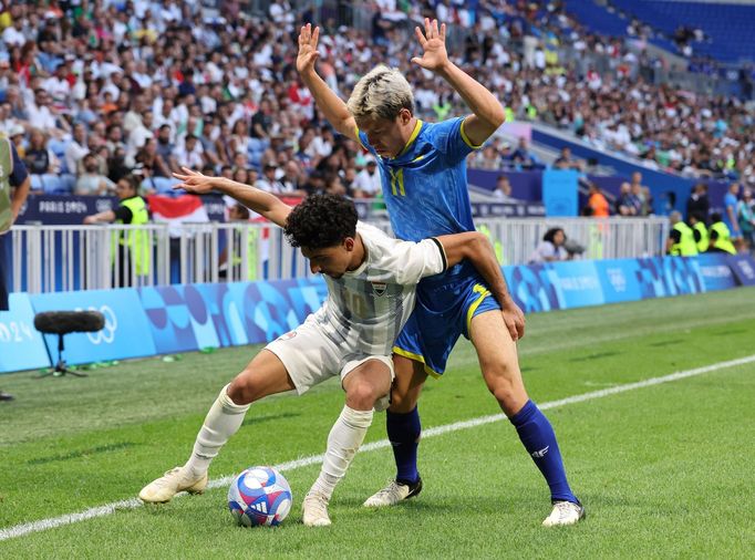 Fotbalový turnaj olympijských her začal v Lyonu zápasem Irák - Ukrajina. Iráčané zvítězili 2:1.