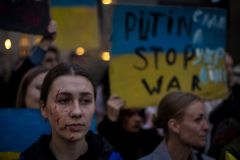 STEM: Většina Čechů je pro rychlý konec války na Ukrajině za cenu ztrát území