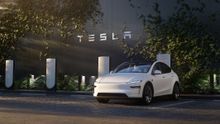 Tesla dál padá v Evropě na dno. Americké elektromobily už nekupují ani na severu
