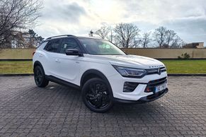 Zbožňované korando prošlo faceliftem, motor při chuti mu ale zůstal