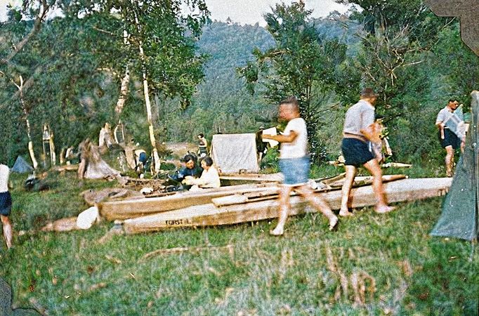 Historická fotografie z rodinného archivu Pavla Eckhardta. Kolorováno