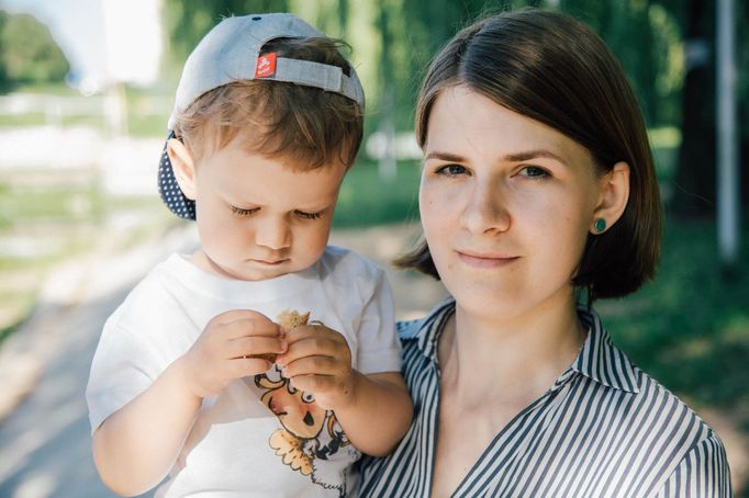 Volha Sieviaryniecová se synem.