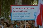 Polský prezident Duda bude řešit spornou reformu se špičkami justice. Zemí hýbou masové protesty