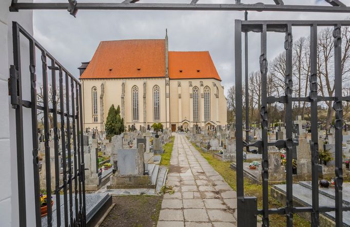 Pohled na kostel svatého Jiljí, kde byly objeveny zcela zachovalé části původní výzdoby