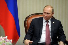Rusko nevyhostí žádného diplomata USA, řekl Putin. Americké děti pozval na oslavy do Kremlu