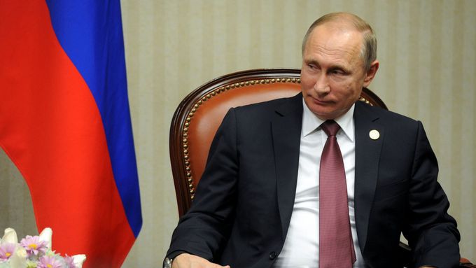 Hlavním favoritem voleb je dosavadní prezident Vladimir Putin.
