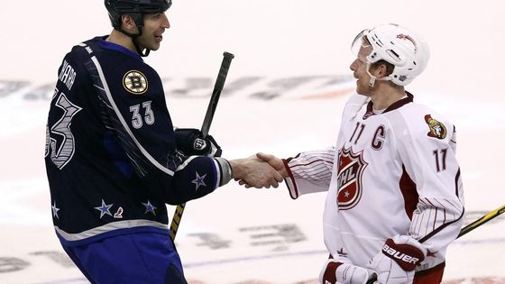 OBRAZEM Utkání hvězd NHL. Gáborík nasázel hattrick, Chárův tým slavil