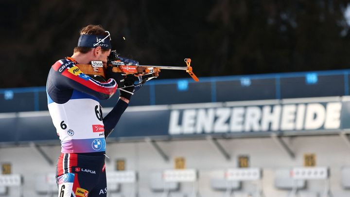 Naděje Böa na triumf vyhasla na třech trestných kolech. SP poprvé ovládl Laegreid; Zdroj foto: Reuters