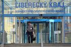 Tři obvinění zastupitelé Libereckého kraje rezignovali