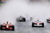 Jezdec stáje Ferrari, Felipe Massa ve vedení těsně po startu