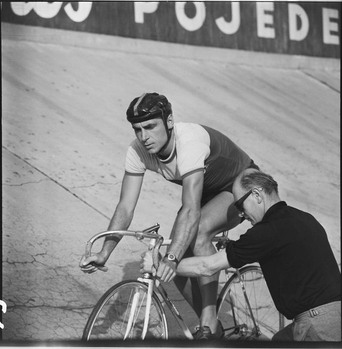 Jiří Daler na závodech v roce 1965