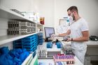 Lidé se v pandemii naučili chodit do laboratoří napřímo. Testují si celiakii i játra
