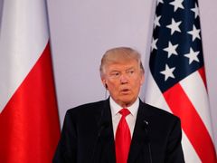 Donald Trump na tiskové konferenci ve Varšavě