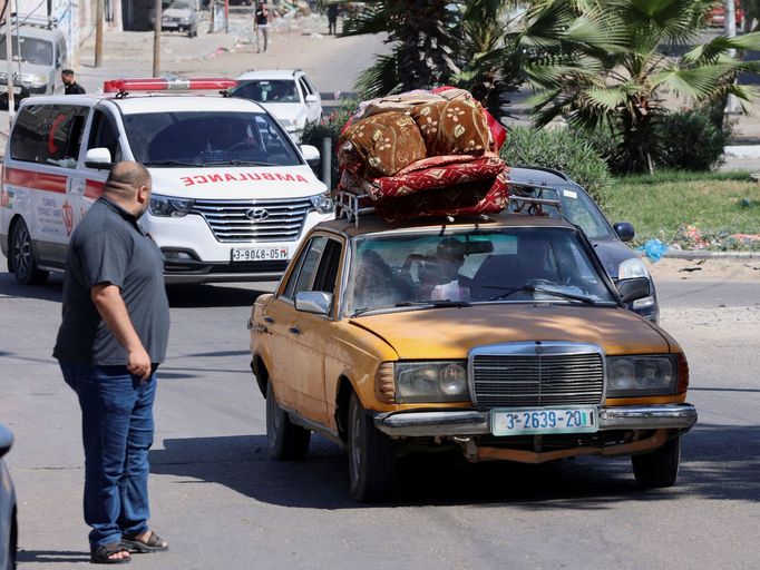 Evakuace Palestinců na jih Pásma Gazy.