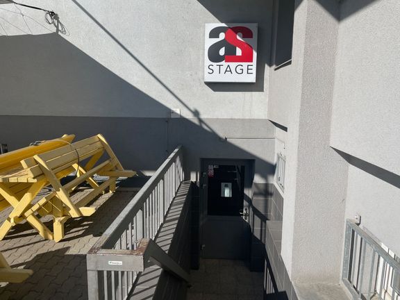 Podzemní klub A2 Stage, kam Roman Hyťha v noci s několika dalšími vojáky zamířil, má otevřeno od pondělí do pátku v čase 18.00 až 1.00.