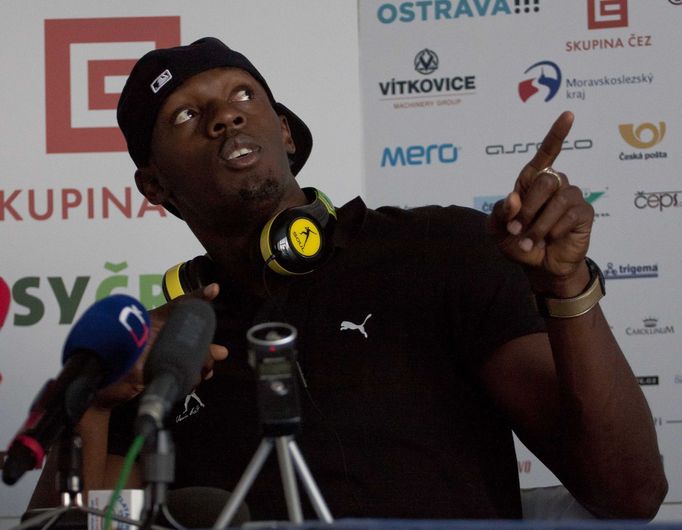 Usain Bolt na tiskové konferenci před Zlatou tretrou