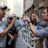 New York - mešita - demonstrace "pro" i "proti"