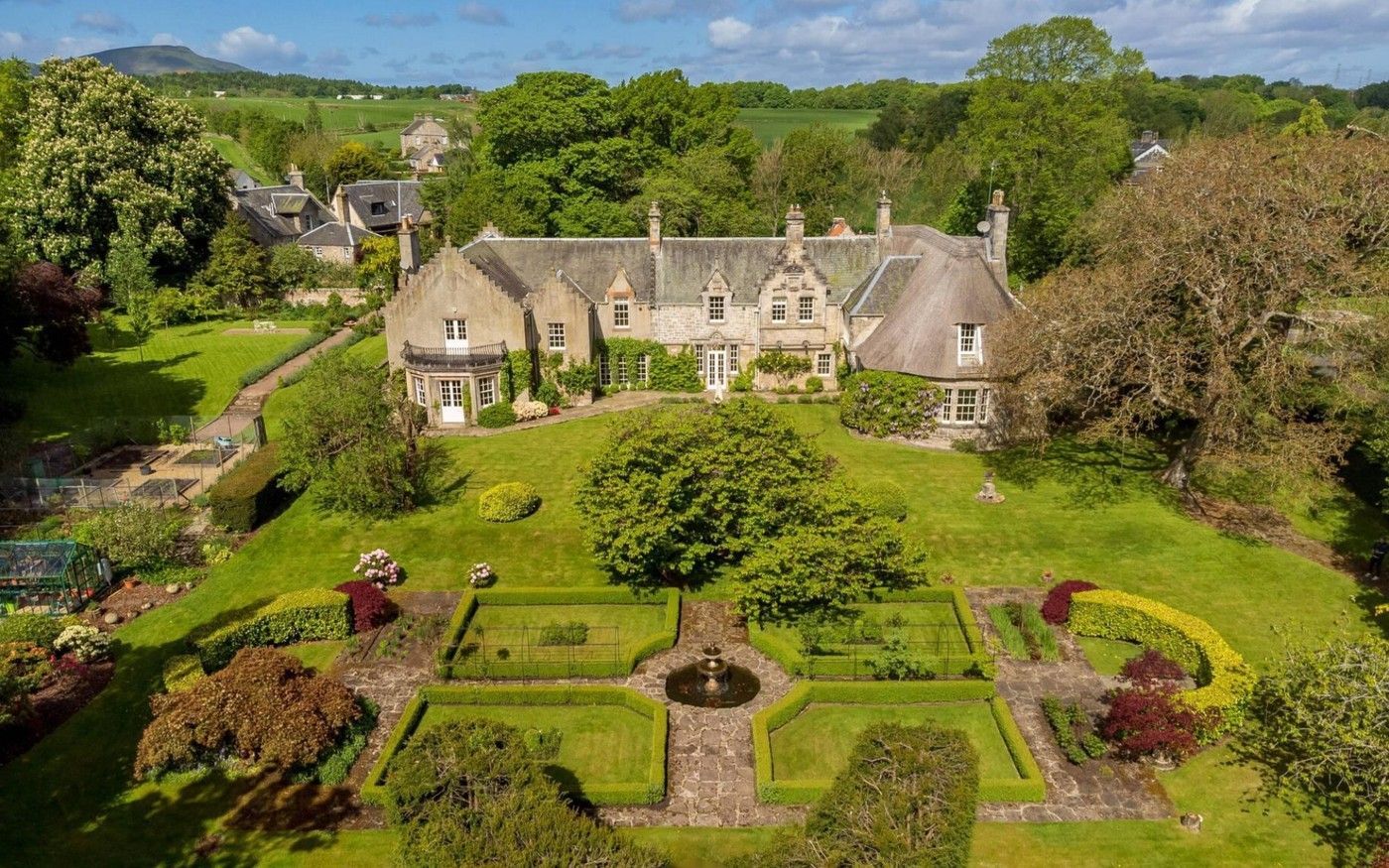 dům na prodej walter scott