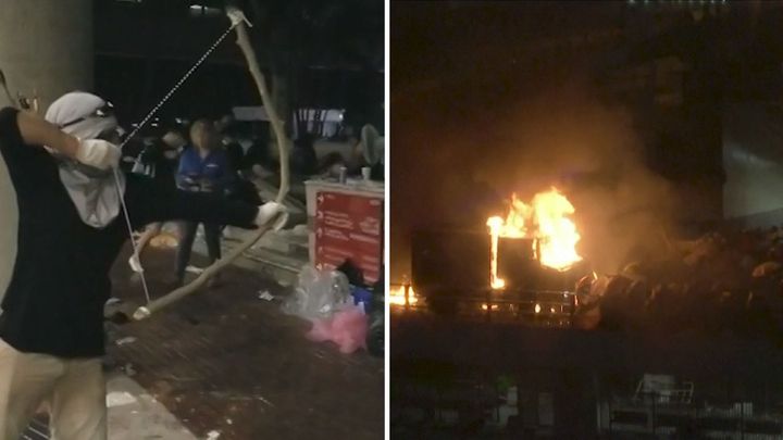 Dramatické záběry z Hongkongu: Studenti střílí z luků, vzduchem létají zápalné lahve
