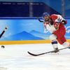 Michal Řepík střílí v zápase předkola  play-off Česko - Švýcarsko na ZOH 2022 v Pekingu