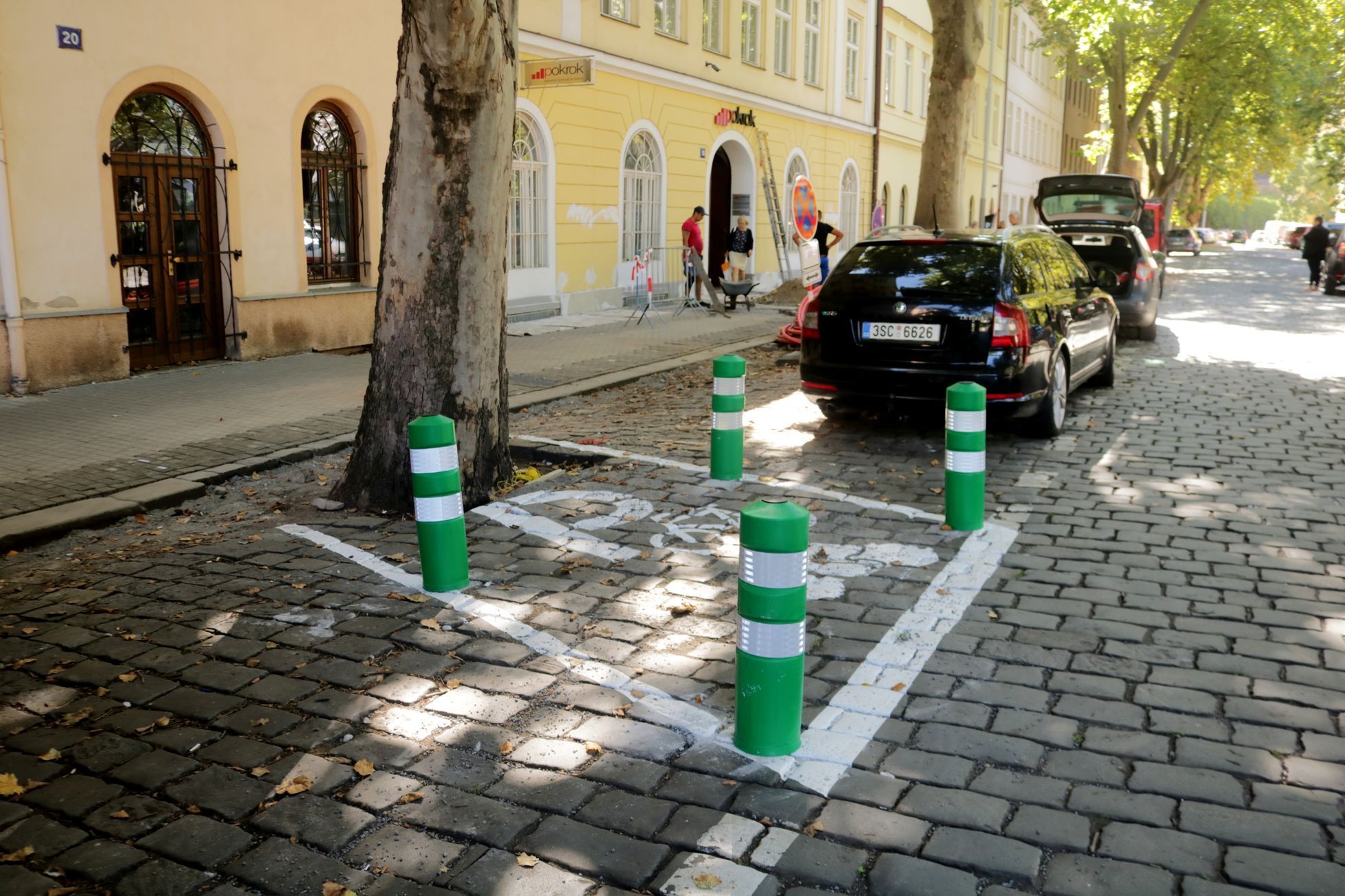 Parkoviště pro kola Praha Karlín