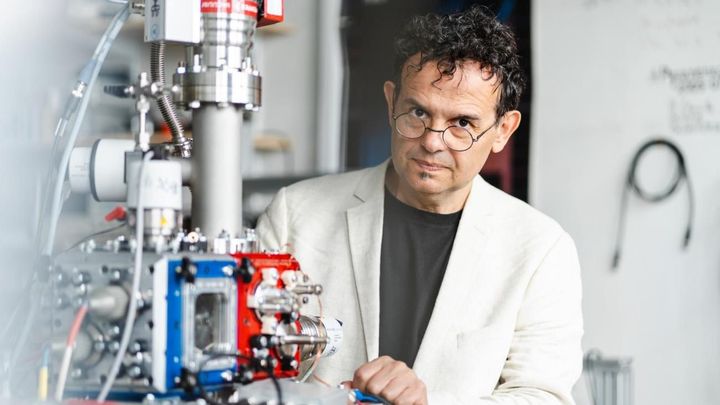 Vesmírný chytač kovů z Česka. Dva mikrosatelity budou zkoumat v kosmu neznámé nerosty