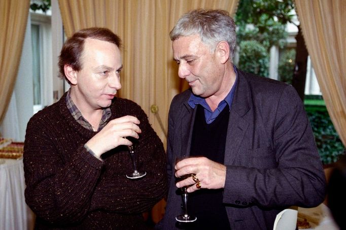 Michel Houellebecq a Philippe Sollers na archivním snímku z roku 1998.