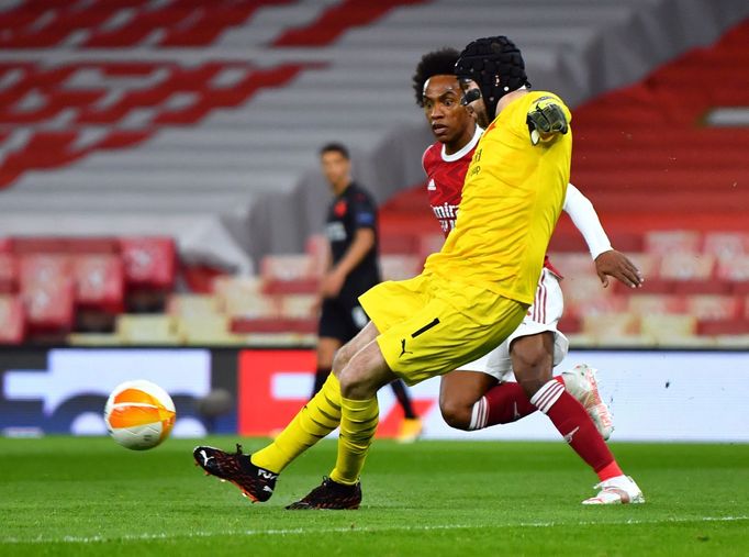 Ondřej Kolář a Willian ve čtvrtfinále EL Arsenal - Slavia