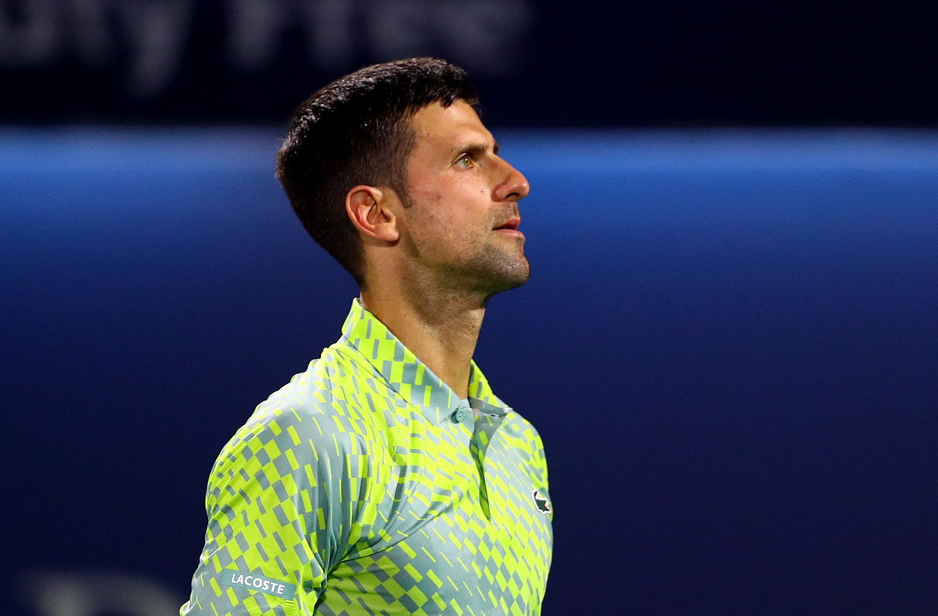 Novak Djokovič v zápase proti Macháčovi v Dubaji