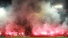 Dýmovnice v sektoru fanoušků Sparty v derby Sparta - Slavia v 10. kole FL