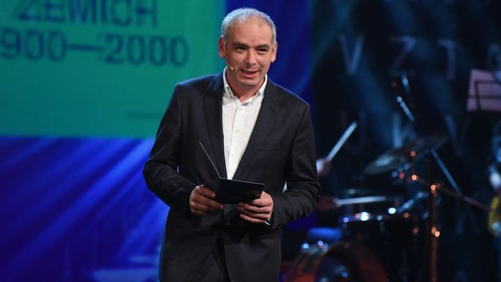 Marketér ANO na úřad přivedl muže, který vylepil pomlouvačné letáky. Neznám ho, tvrdí