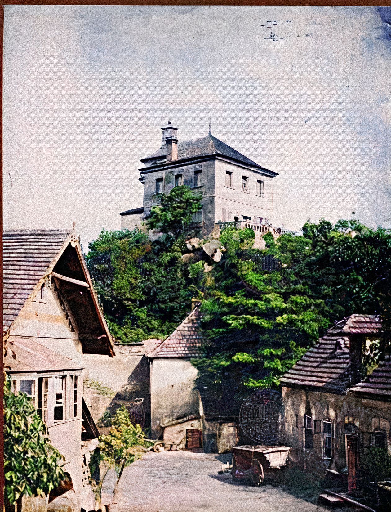 Tenkrát, Praha, historie, Domácí