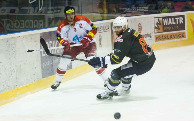 Baráž, Olomouc-Chomutov: David Škůrek (3) -  Vladimír Růžička (89)