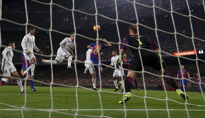 Clasico, Barcelona-Real: Sergio Ramos dává gól na 1:1