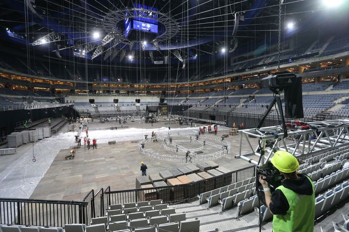 Parkurová soutěž Global Champions League v O2 areně - přípravy