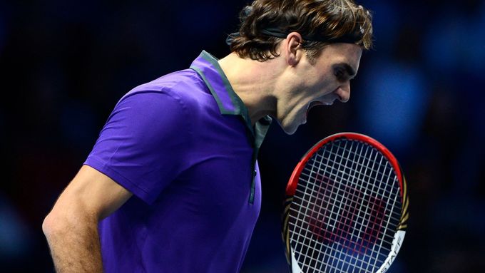 Roger Federer na úvod Turnaje mistrů smetl z kurtu Janka Tipsareviče a v historických tabulkách turnaj v počtu vítězství odsunul na druhé místo Ivana Lendla.