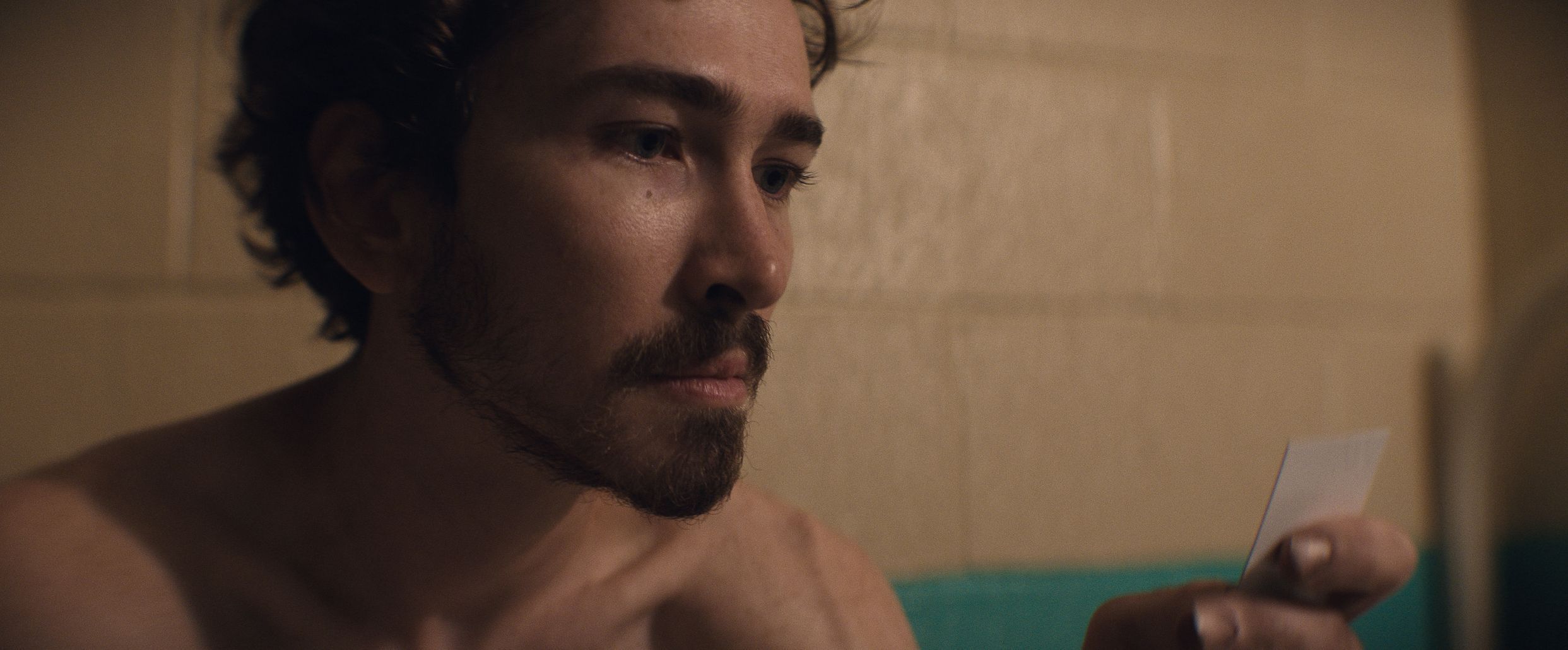 Žena v jezeře, seriál, 2024