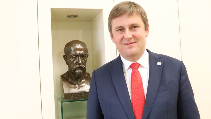 Že jsem neodvážný vůči Zemanovi? Není to tak. Rusku nemůžeme podlézat, míní Petříček