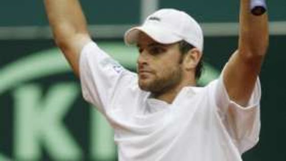 Je konec. Berdych na Roddicka nestačil