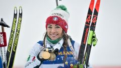 Dorothea Wiererová se svými medailemi z MS 2019
