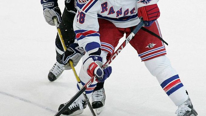 Před dvěma lety se v Praze utkali hokejisté New Yorku Rangers a Tampy Bay Lightning