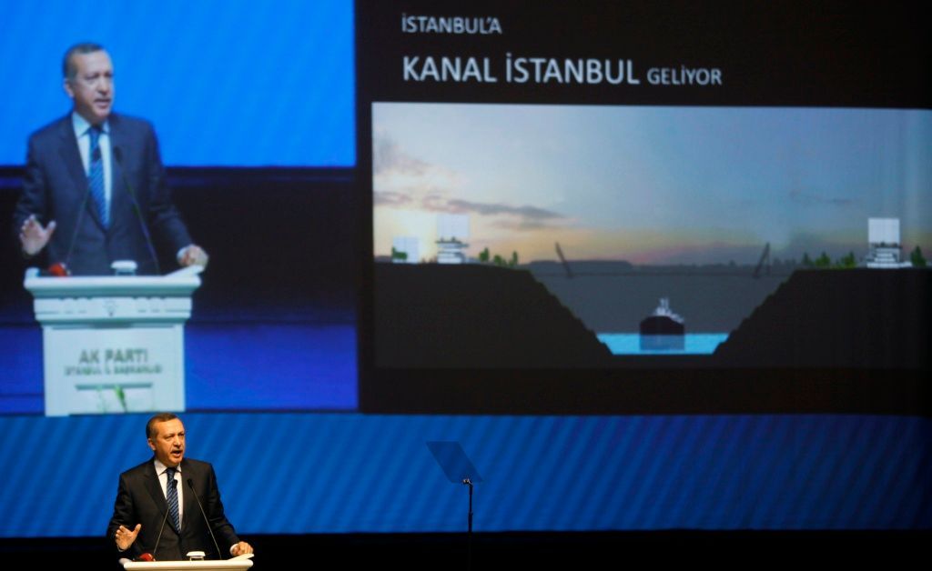 Turecko - premiér Erdogan a Istanbulský průplav