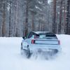 Volvo EX30, elektromobil, zima, jezero, led, zamrzlé jezero, jízda na zamrzlém jezeře